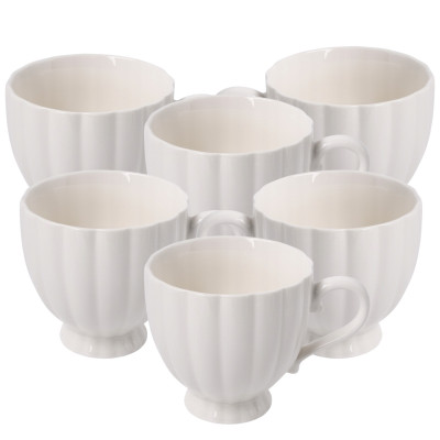 Zestaw 6 białych kubków ceramicznych do kawy i herbaty na stopce 250 ml